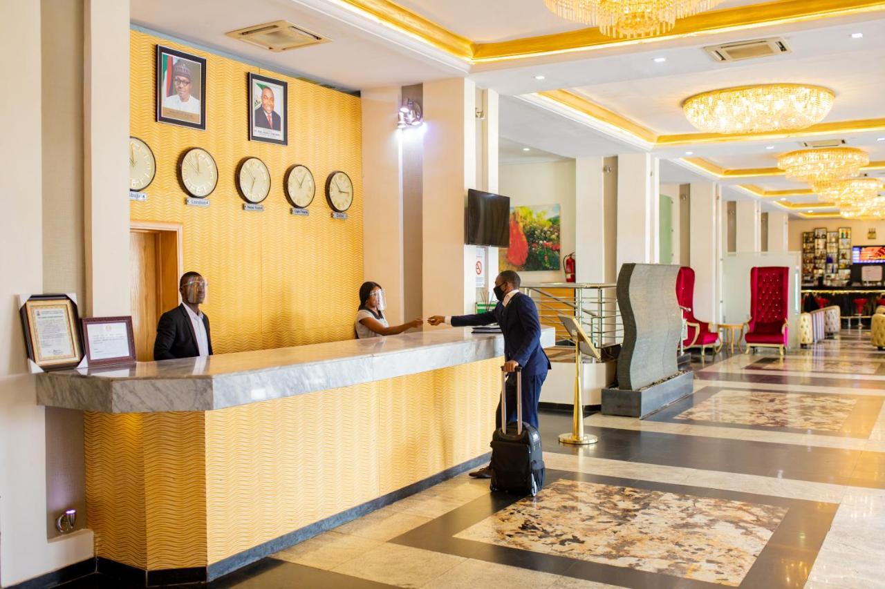 Hotel Sunshine เอนูกู ภายนอก รูปภาพ