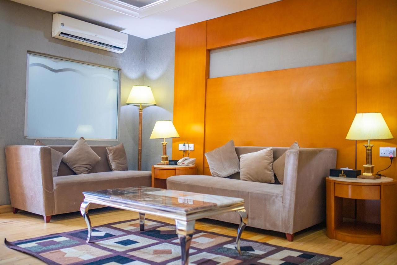 Hotel Sunshine เอนูกู ภายนอก รูปภาพ